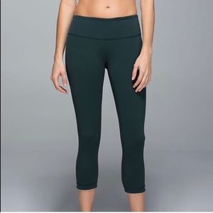 Lululemon Wunderunder Crop II* RVRS sz8 NEVER WORN